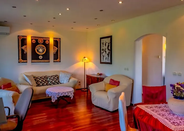 Gea Apartment *